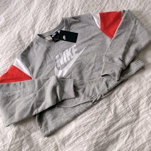 NWT! Nike Crop Crew Neck Sweatshirt Sz S
